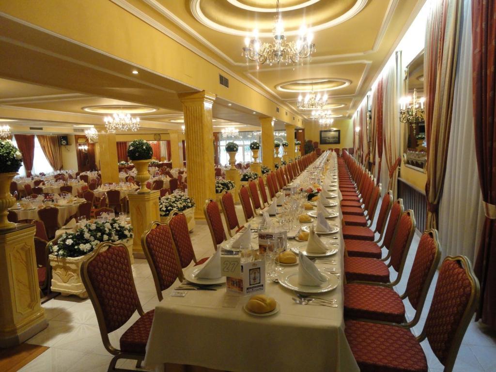 Hotel La Maruxina La Alameda de la Sagra Exterior foto